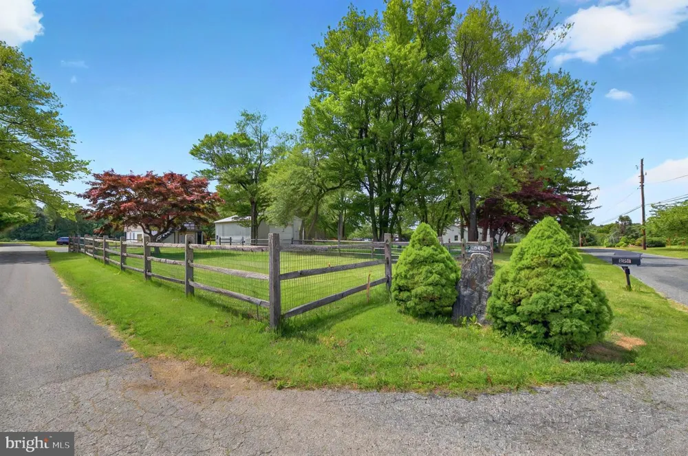 222 OLD RACETRACK ROAD Parkesburg, PA 19365