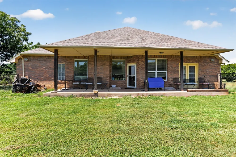 8851 78th Street Noble, OK 73068