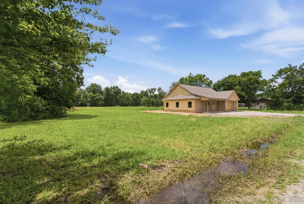1106 E Wallace Street Okmulgee, OK 74447