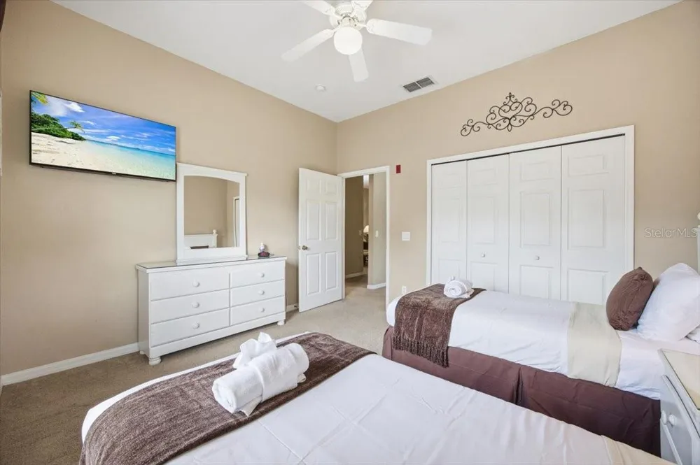 808 LUCAYA LOOP Davenport, FL 33897