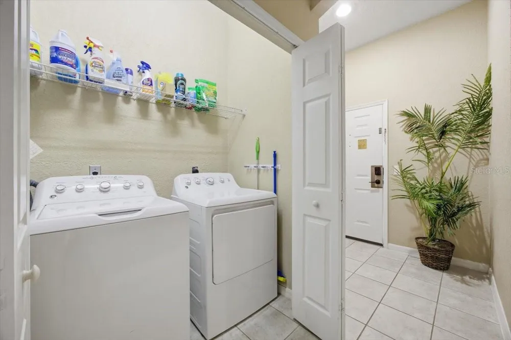 808 LUCAYA LOOP Davenport, FL 33897