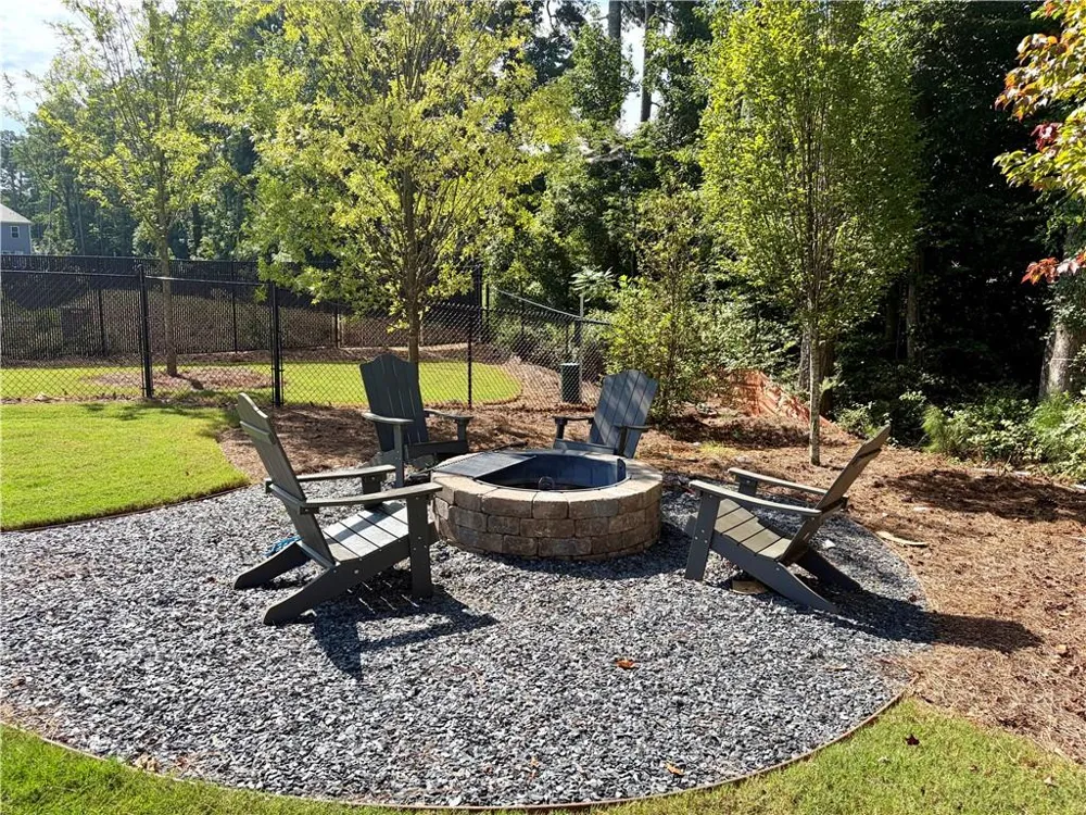 304 colsen Drive Acworth, GA 30102
