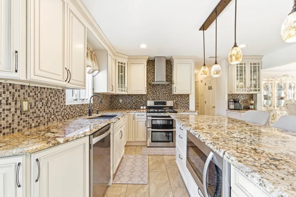 4 Allison Court Edison, NJ 08820