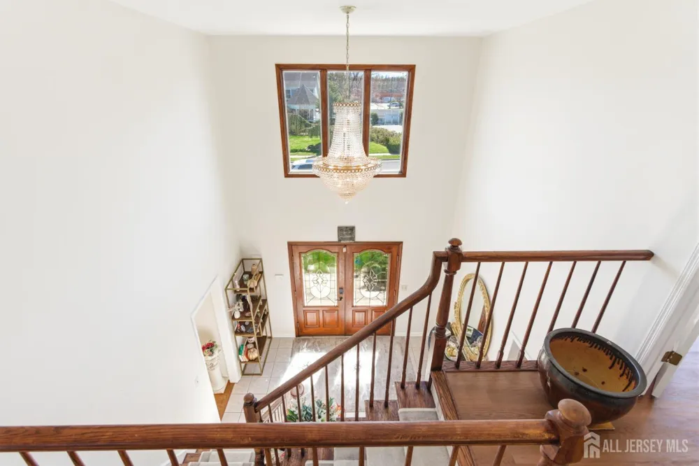 4 Allison Court Edison, NJ 08820