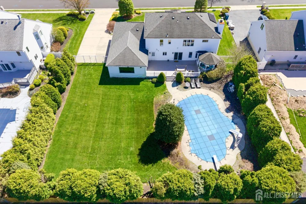 4 Allison Court Edison, NJ 08820