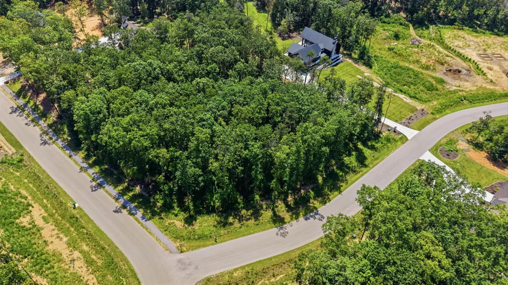 8482 Big Sky Lane Signal Mountain, TN 37377