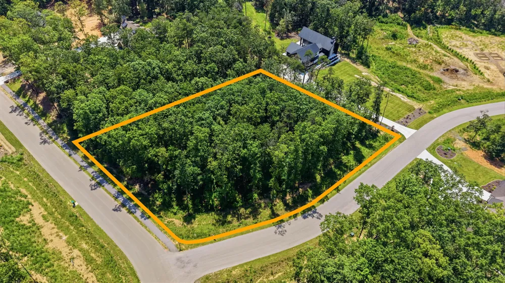 8482 Big Sky Lane Signal Mountain, TN 37377