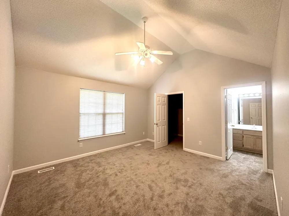 5712 Sundown Court Ooltewah, TN 37363