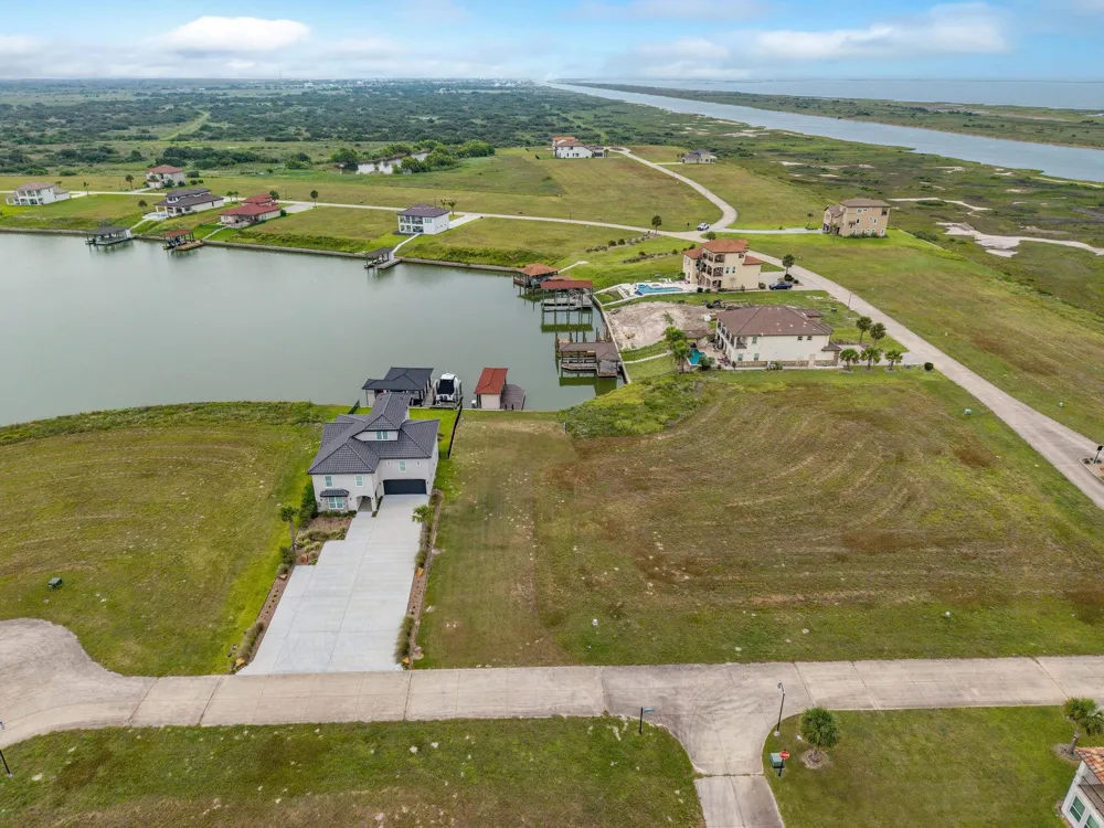 167 Chateau Way Port O Connor, TX 77982