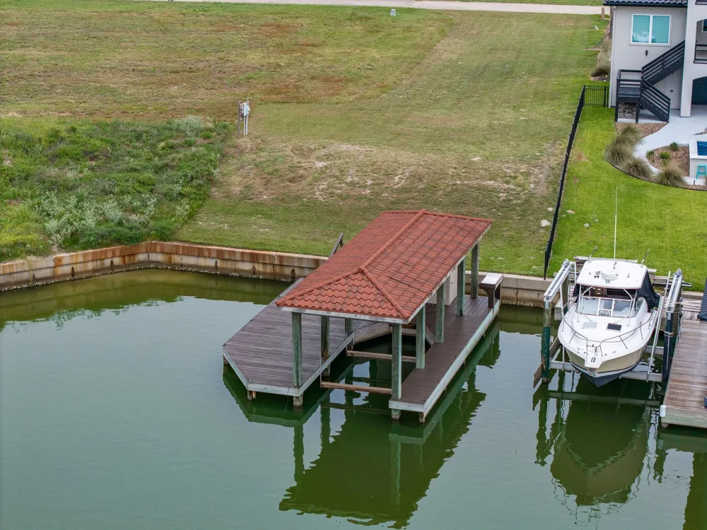 167 Chateau Way Port O Connor, TX 77982