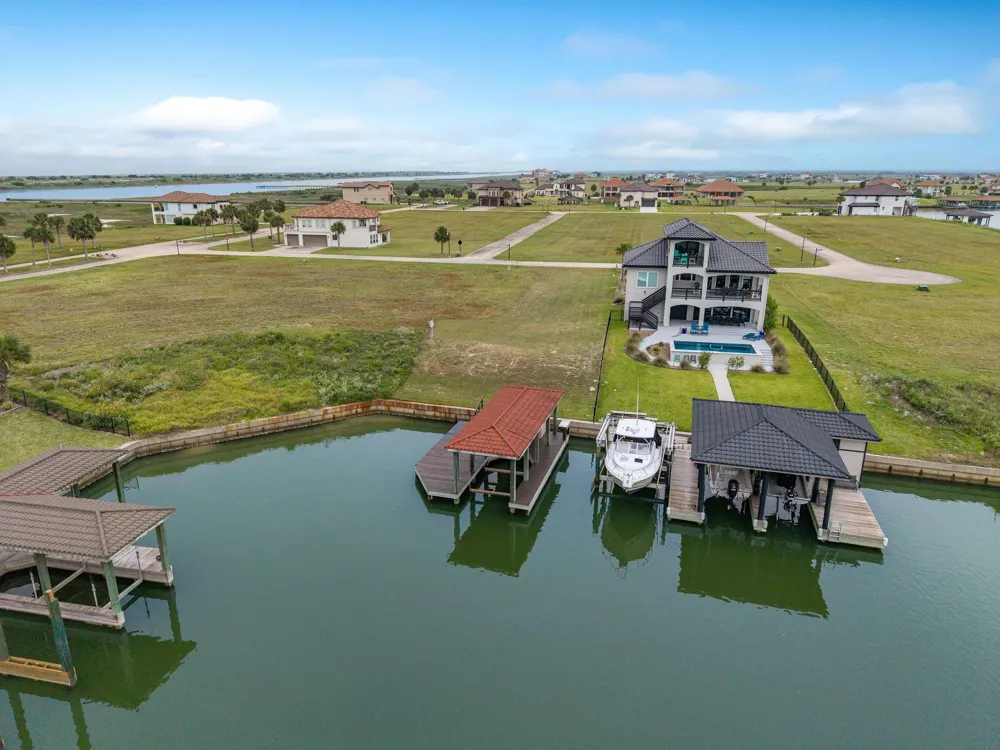 167 Chateau Way Port O Connor, TX 77982