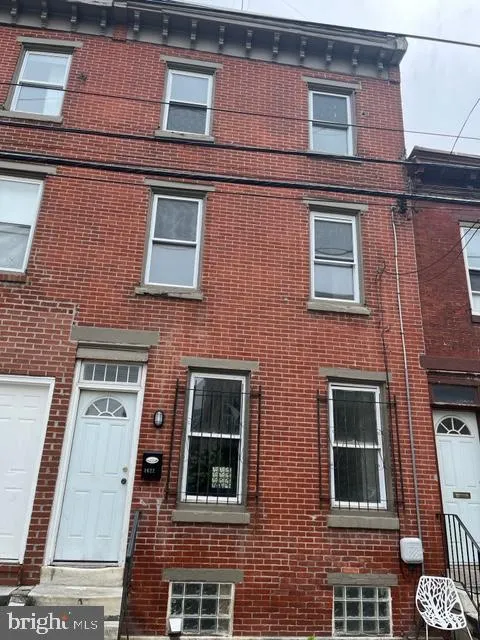 1622 MONTROSE STREET