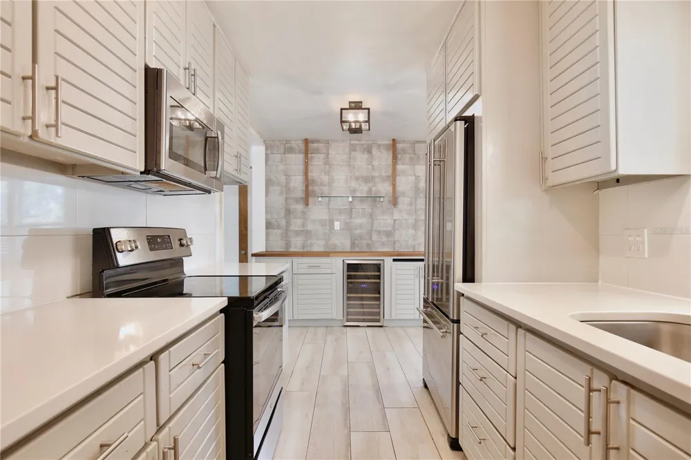 2401 ALBERT LEE PARKWAY Winter Park, FL 32789
