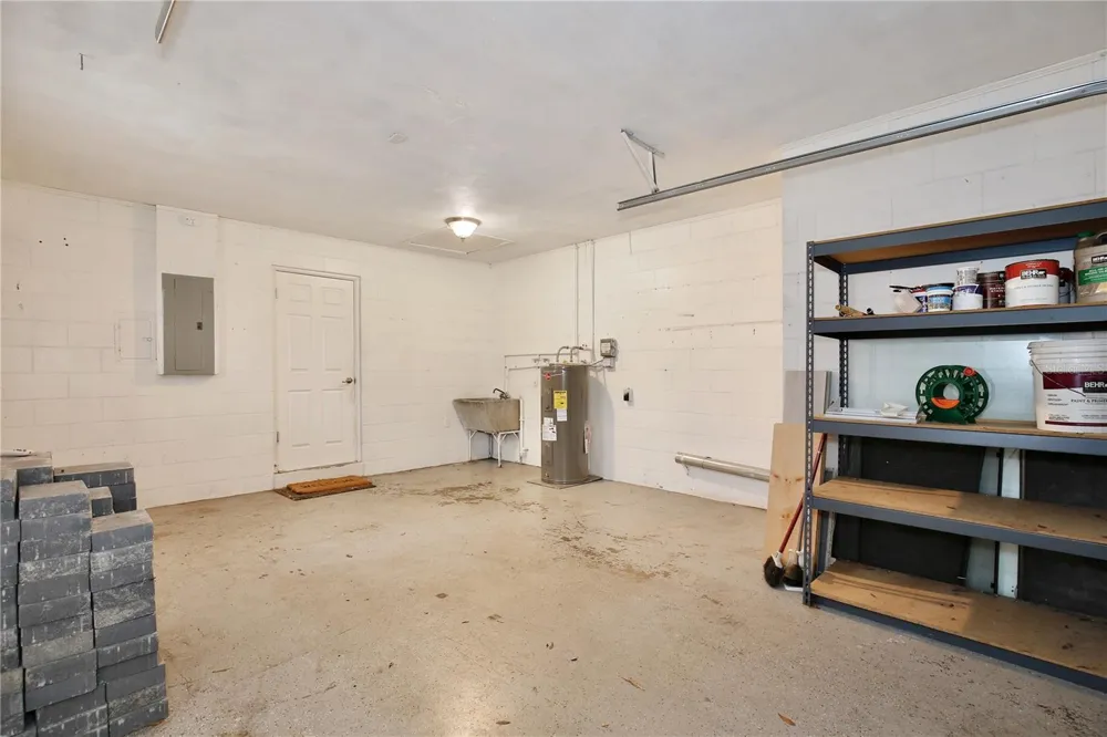 2401 ALBERT LEE PARKWAY Winter Park, FL 32789