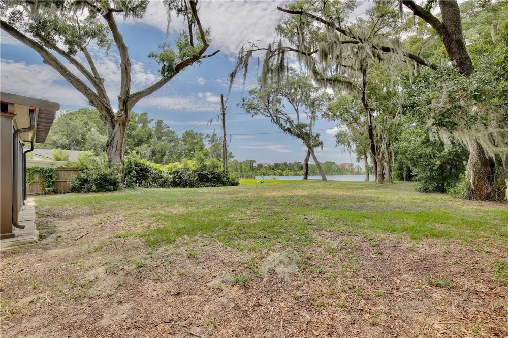 2401 ALBERT LEE PARKWAY Winter Park, FL 32789