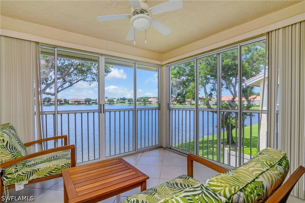 Emerald Circle #T202 Naples, FL 34109