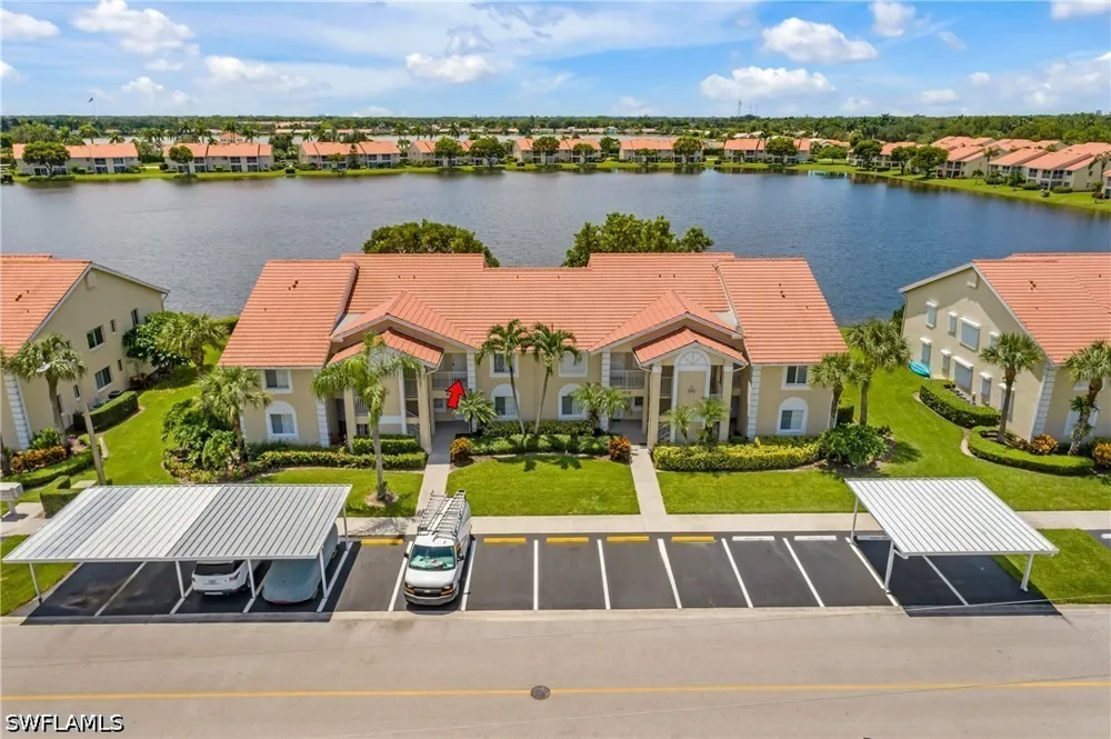 Emerald Circle #T202 Naples, FL 34109