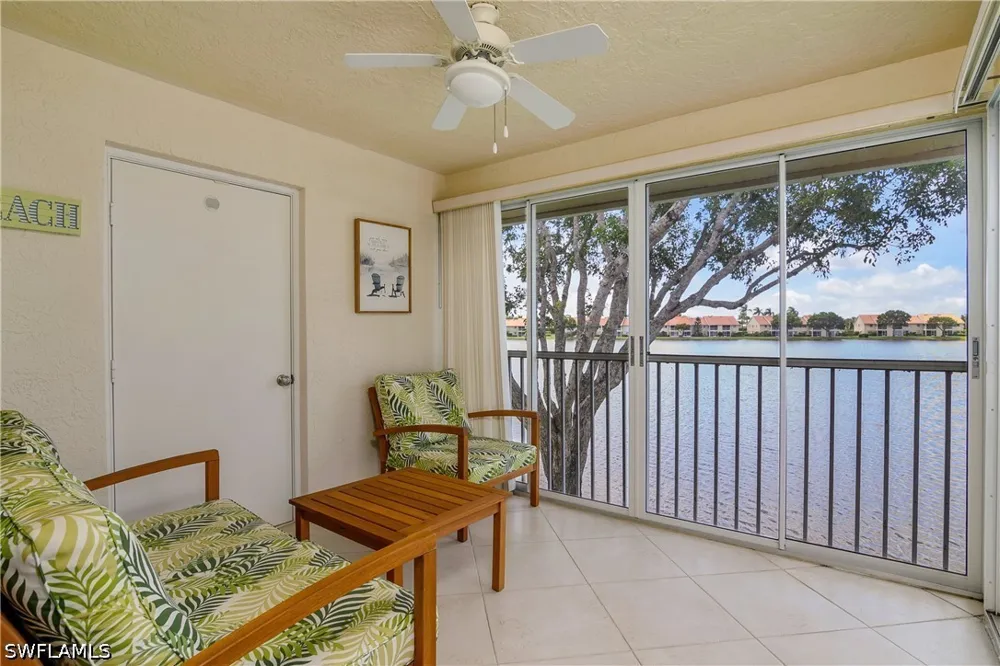 Emerald Circle #T202 Naples, FL 34109