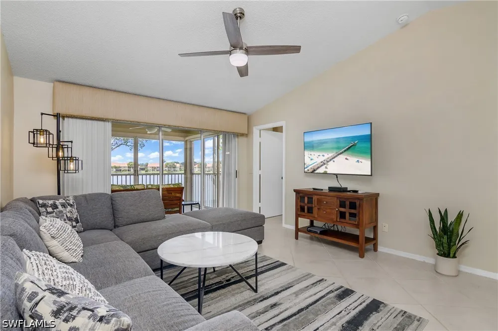 Emerald Circle #T202 Naples, FL 34109