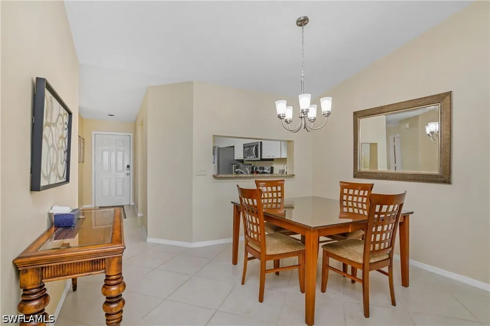 Emerald Circle #T202 Naples, FL 34109