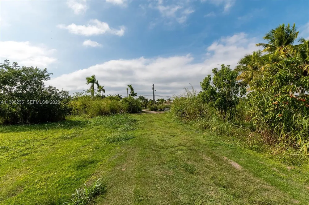 23801 SW 120 Ave Homestead, FL 33032