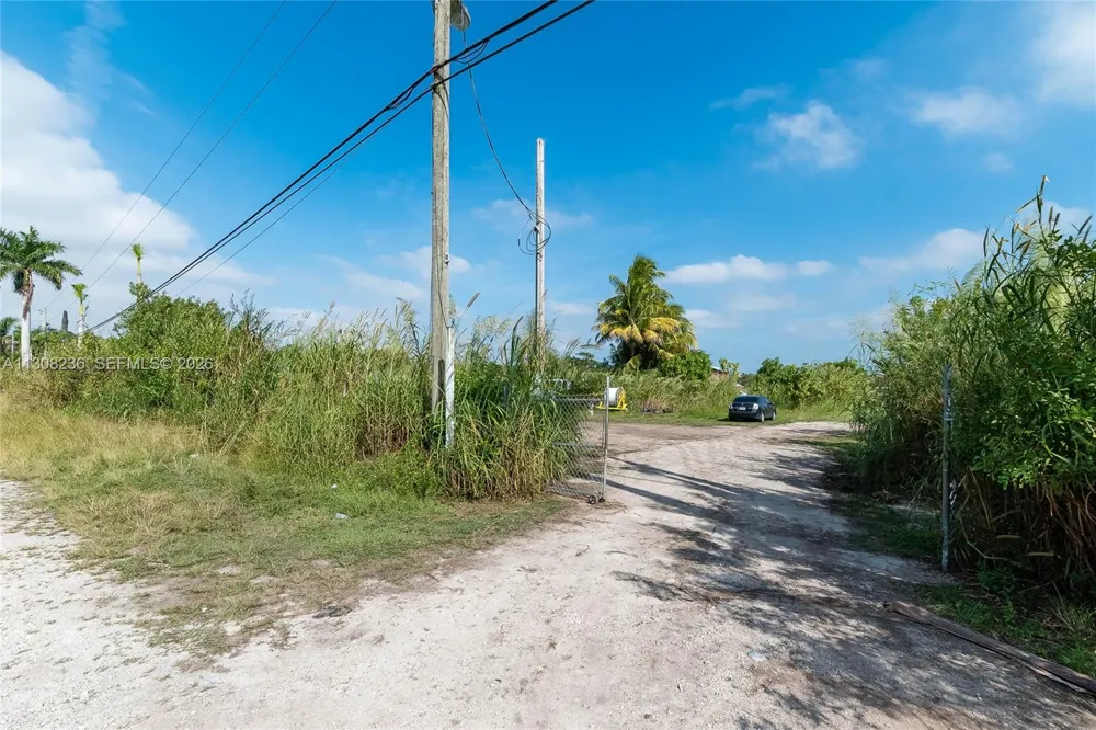 23801 SW 120 Ave Homestead, FL 33032