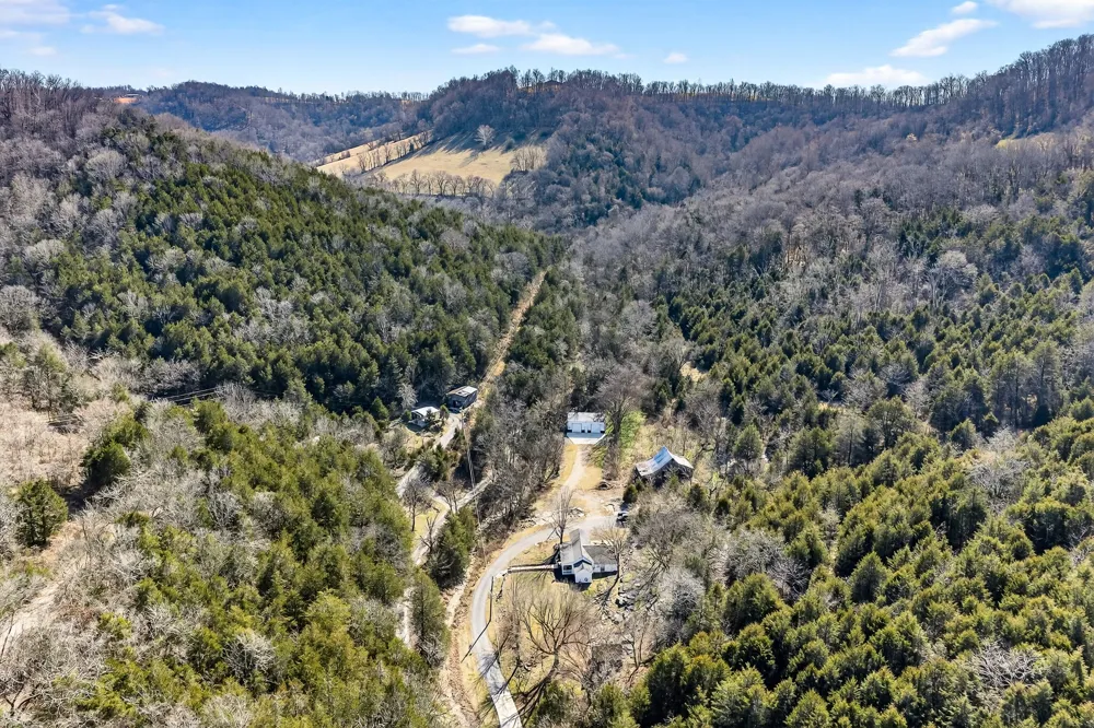 1700 Hannah Branch Rd Liberty, TN 37095