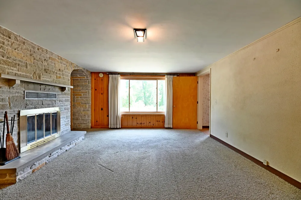 17443 Hayes Street Grand Haven, MI 49417