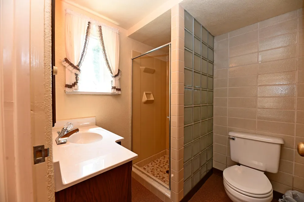 17443 Hayes Street Grand Haven, MI 49417