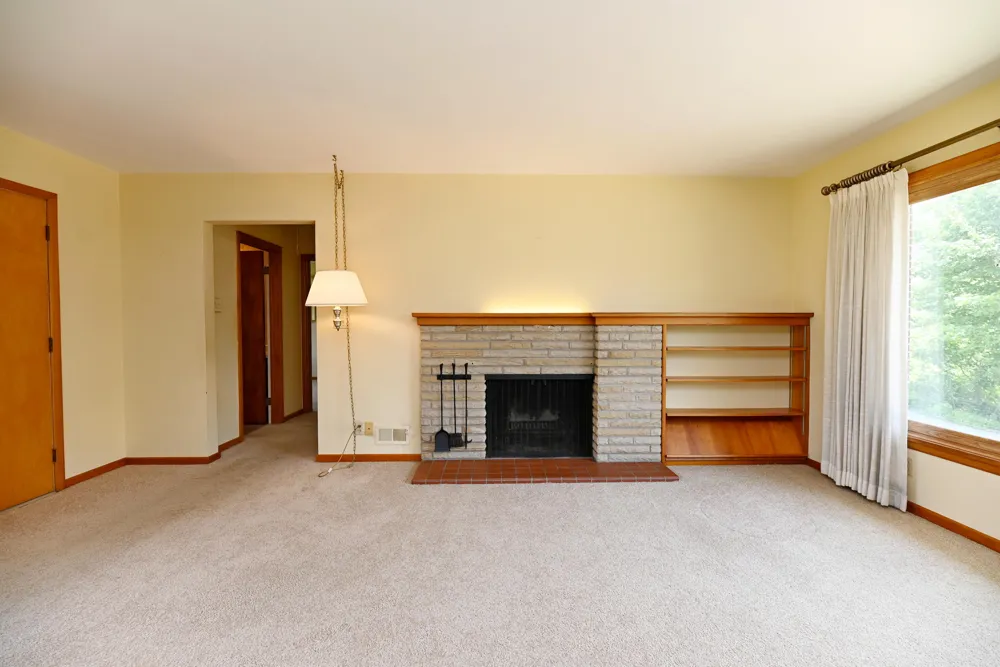 17443 Hayes Street Grand Haven, MI 49417