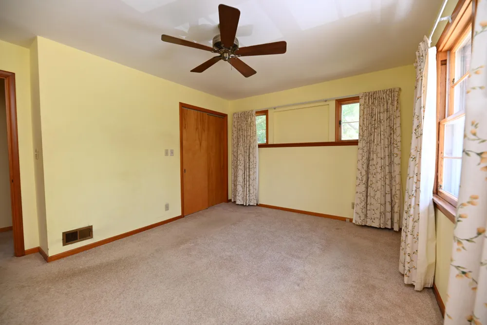 17443 Hayes Street Grand Haven, MI 49417