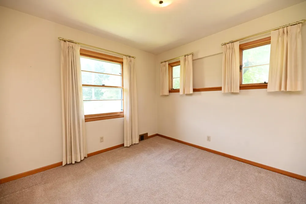17443 Hayes Street Grand Haven, MI 49417
