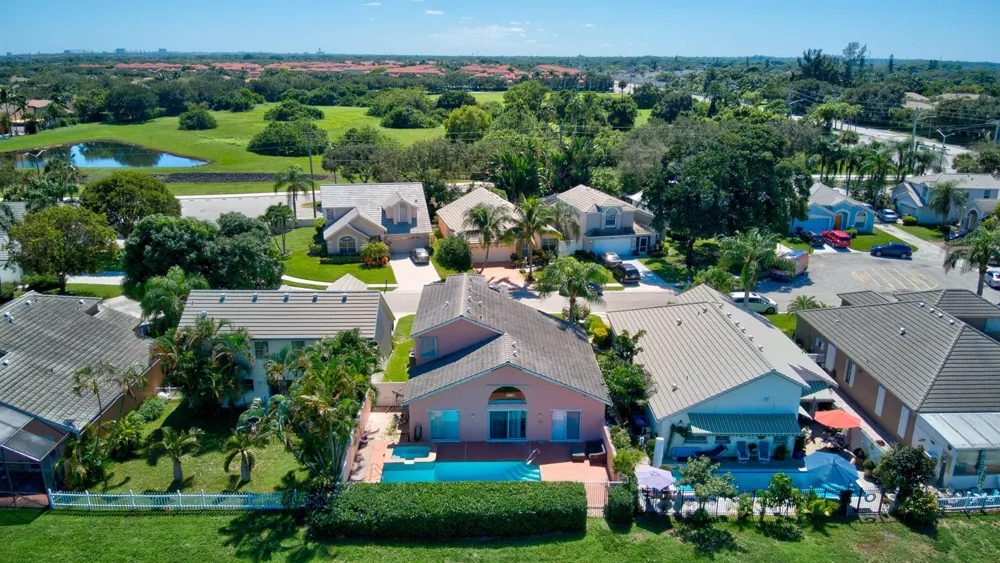 4355 LEICESTER COURT West Palm Beach, FL 33409