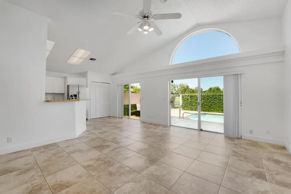 4355 LEICESTER COURT West Palm Beach, FL 33409
