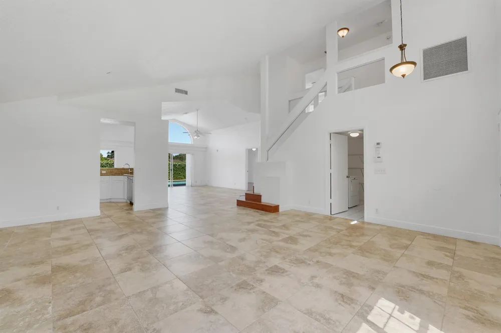 4355 LEICESTER COURT West Palm Beach, FL 33409