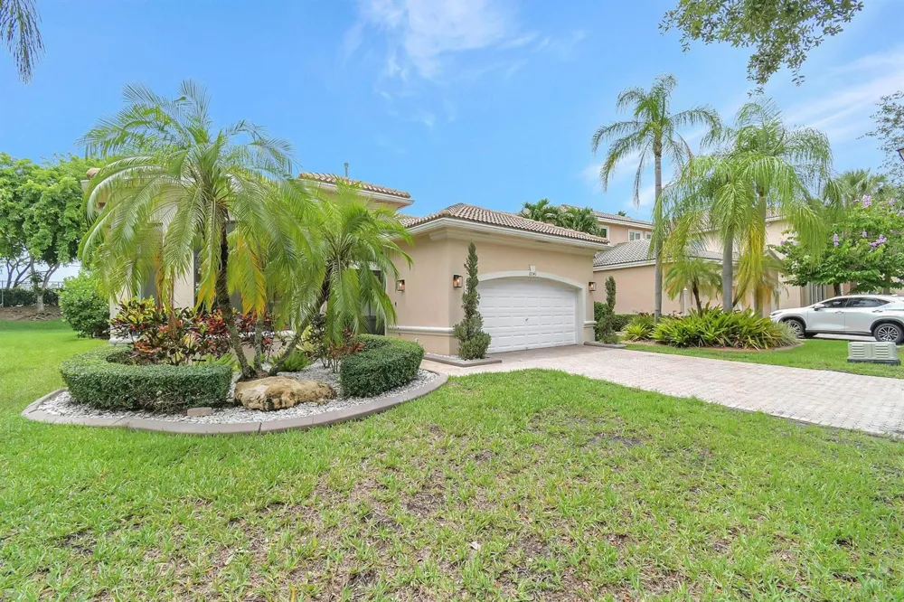 6041 SW 195TH AVENUE Pembroke Pines, FL 33332