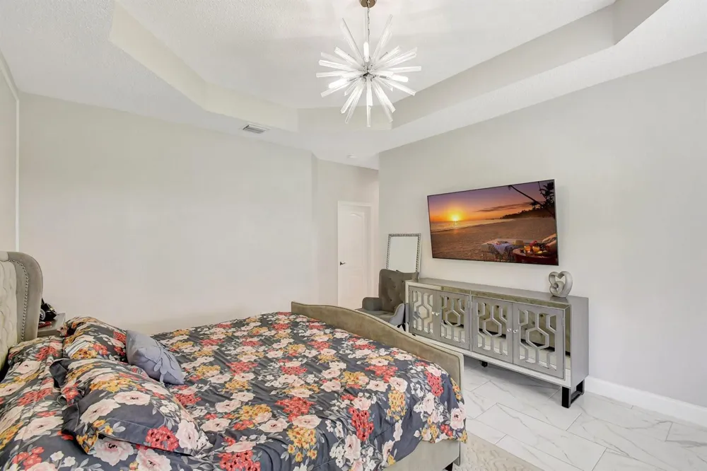 6041 SW 195TH AVENUE Pembroke Pines, FL 33332