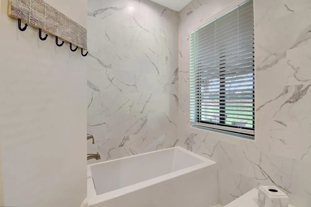 6041 SW 195TH AVENUE Pembroke Pines, FL 33332