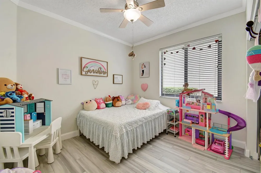 6041 SW 195TH AVENUE Pembroke Pines, FL 33332