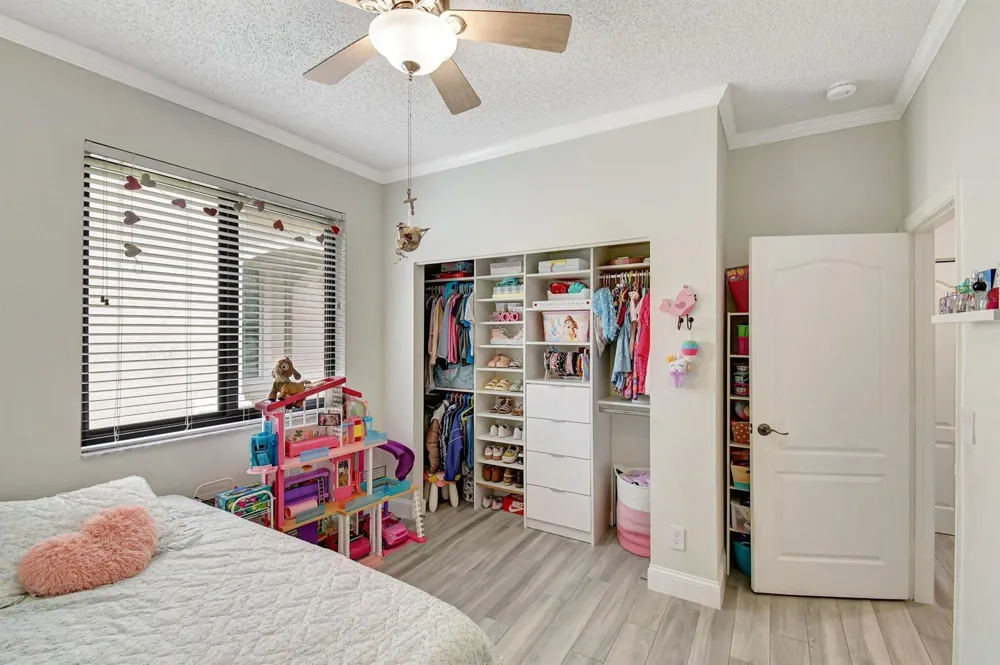6041 SW 195TH AVENUE Pembroke Pines, FL 33332