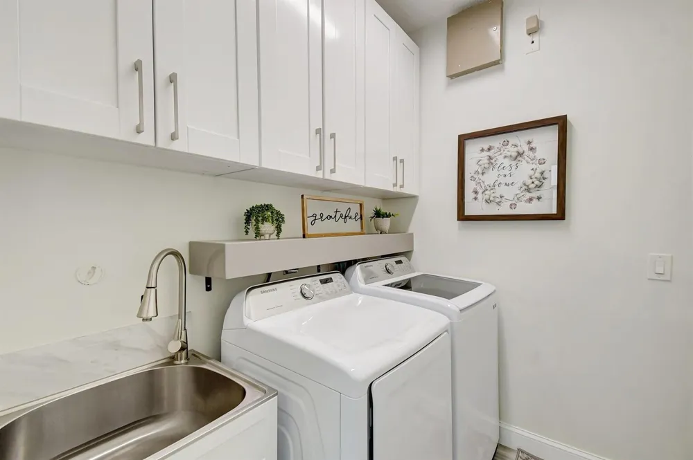 6041 SW 195TH AVENUE Pembroke Pines, FL 33332