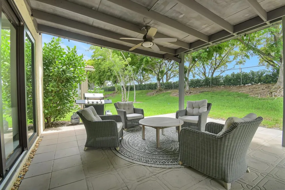 6041 SW 195TH AVENUE Pembroke Pines, FL 33332