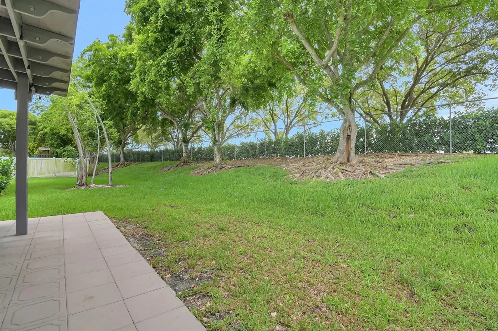 6041 SW 195TH AVENUE Pembroke Pines, FL 33332