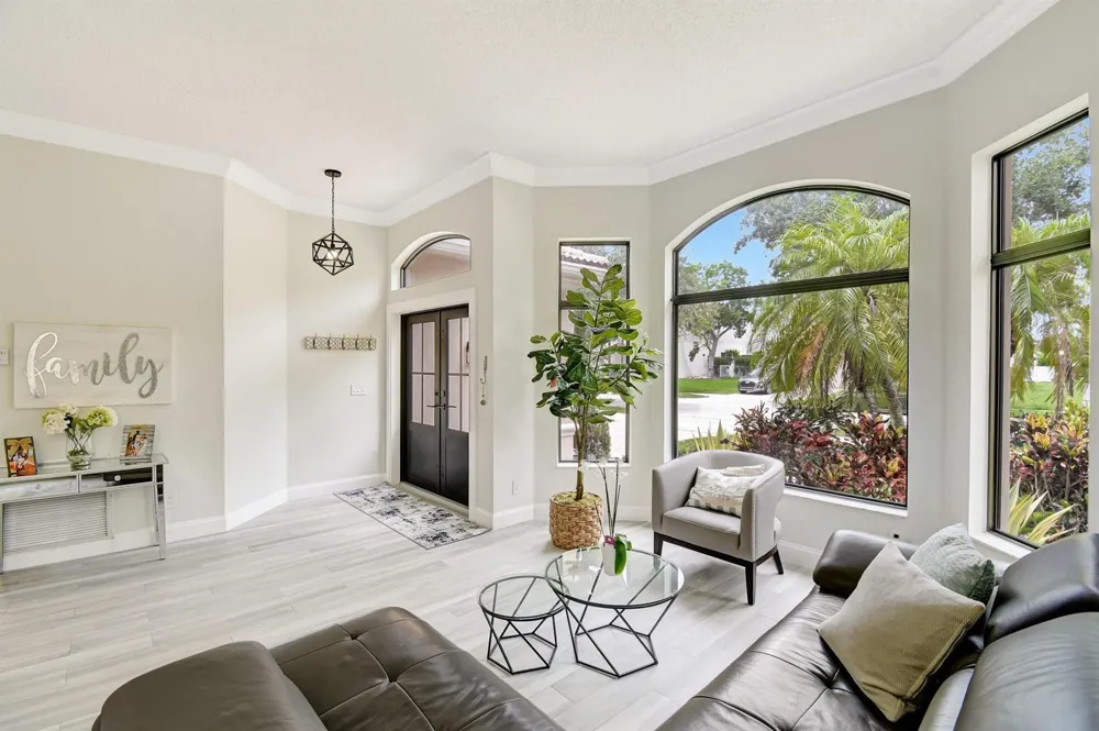 6041 SW 195TH AVENUE Pembroke Pines, FL 33332