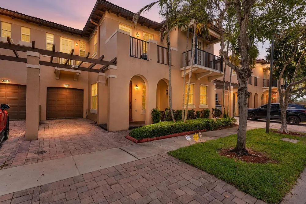 4414 MORGAN LANE Davie, FL 33328