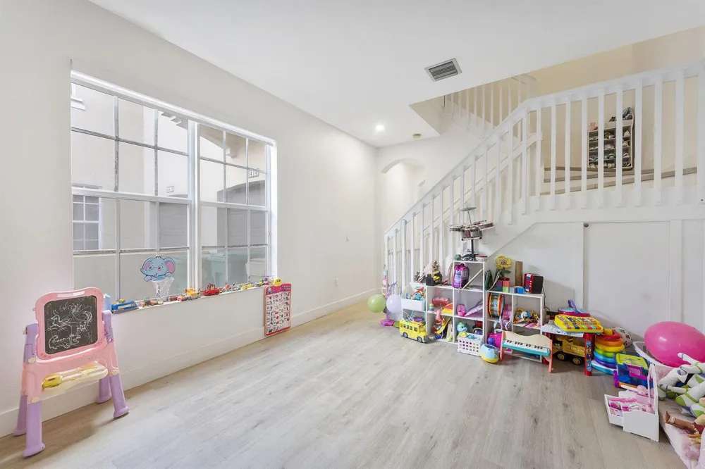 4414 MORGAN LANE Davie, FL 33328