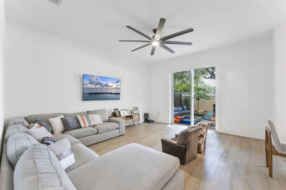 4414 MORGAN LANE Davie, FL 33328
