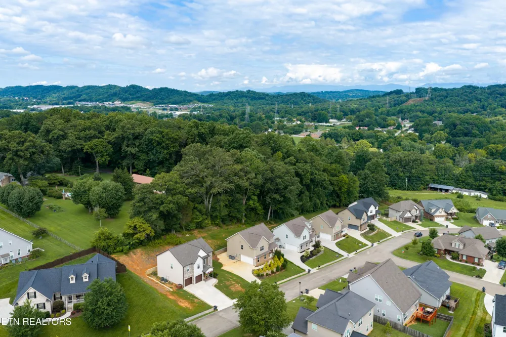 6211 Aldingham St Knoxville, TN 37912
