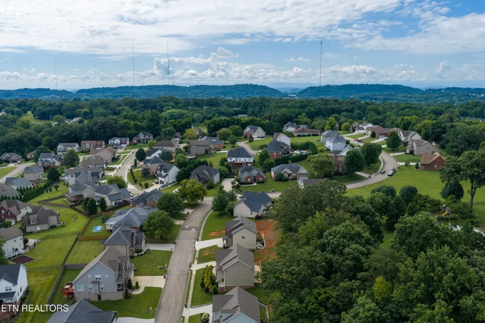 6211 Aldingham St Knoxville, TN 37912