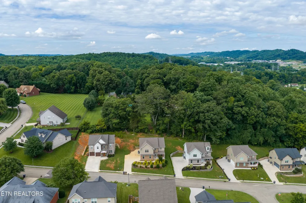 6211 Aldingham St Knoxville, TN 37912